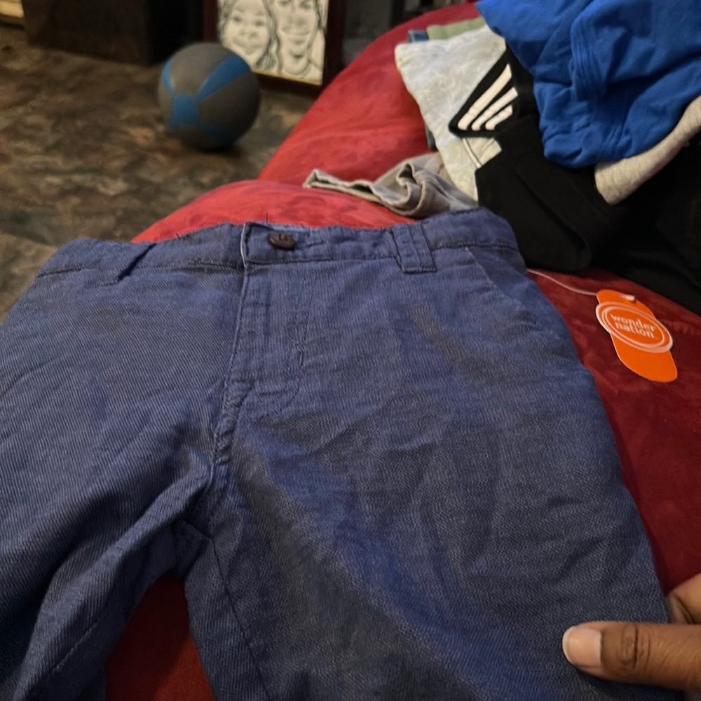 16 pair of shorts 7 pairs never been worn
